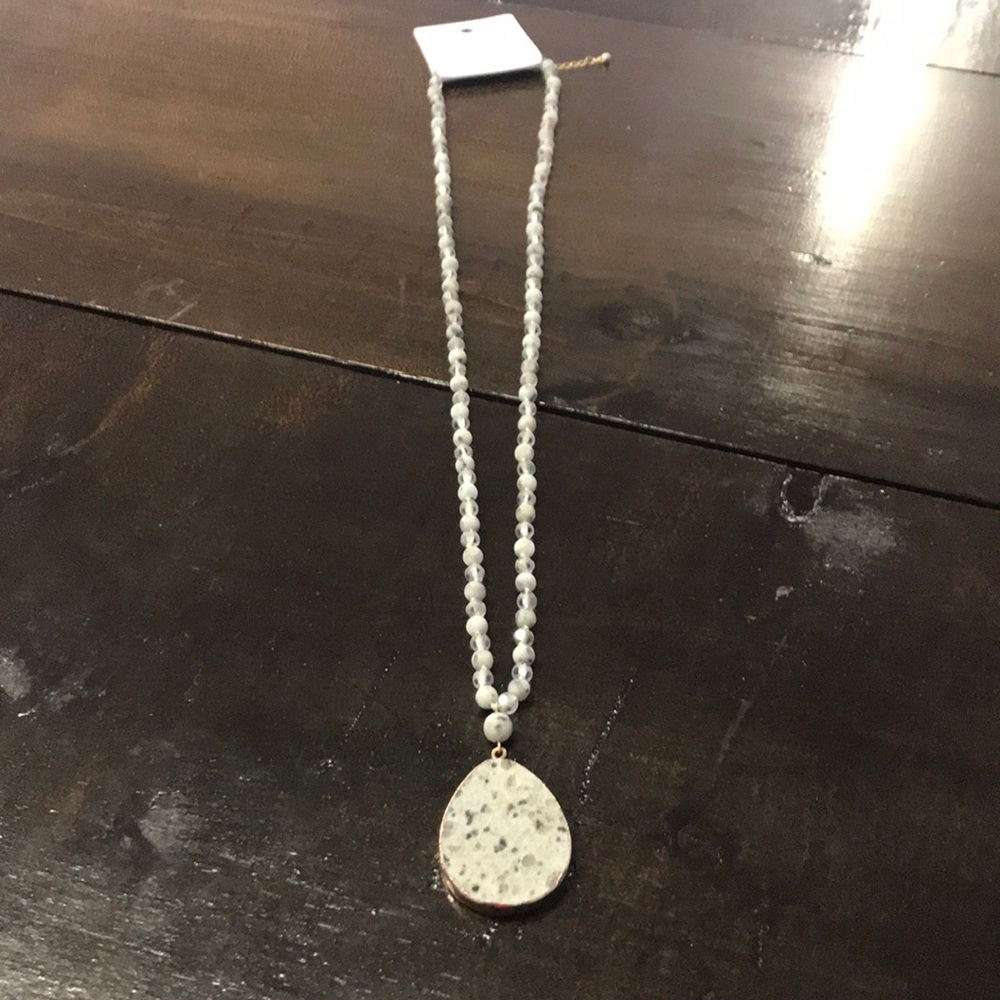 Southern Seoul necklace. Mint blue